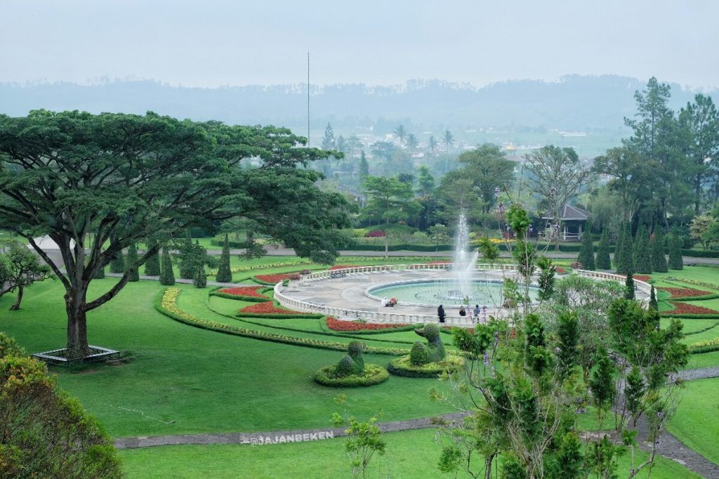 17 Objek Wisata Di Taman Bunga Nusantara Panduan Lengkap 2018